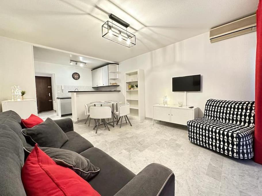 Beau Studio Centre Juan Les Pins A 300M Des Plages Antibes Ngoại thất bức ảnh