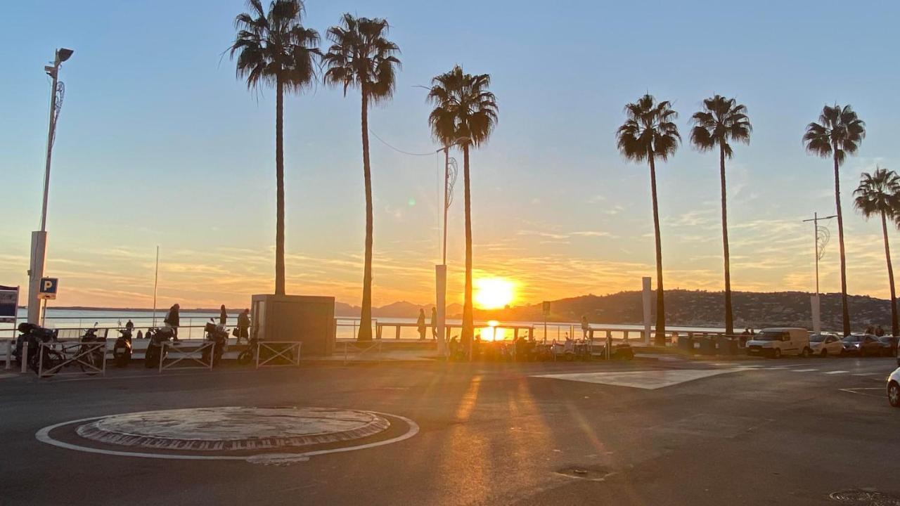 Beau Studio Centre Juan Les Pins A 300M Des Plages Antibes Ngoại thất bức ảnh